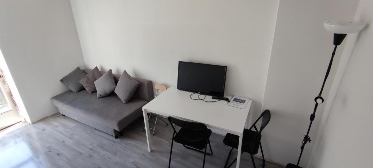 Slataper 22 - Sunny, Central And Confortable Trieste Bagian luar foto