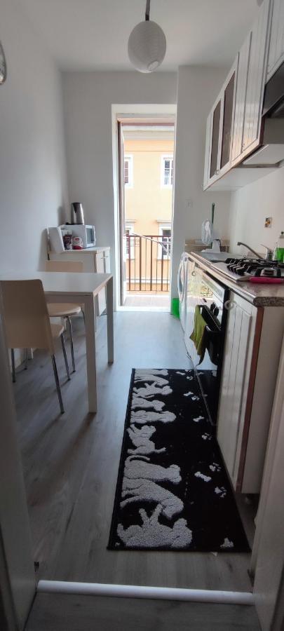 Slataper 22 - Sunny, Central And Confortable Trieste Bagian luar foto